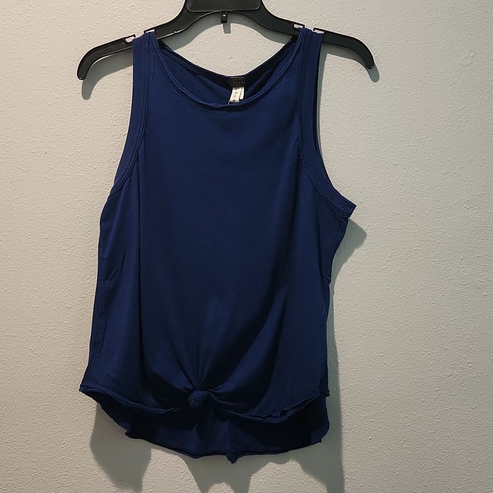 We The Free, Navy Tank Top sz Small